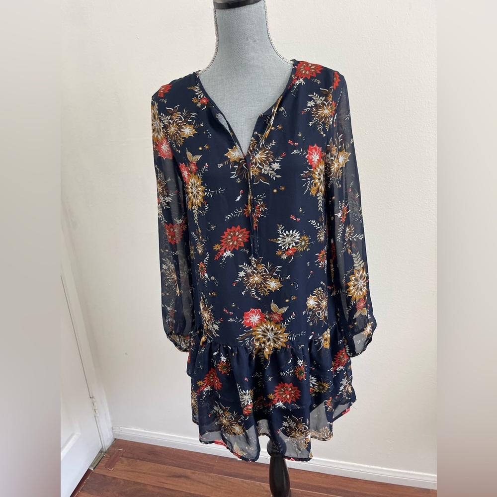 Very J Navy Blue Floral Dress . Size small